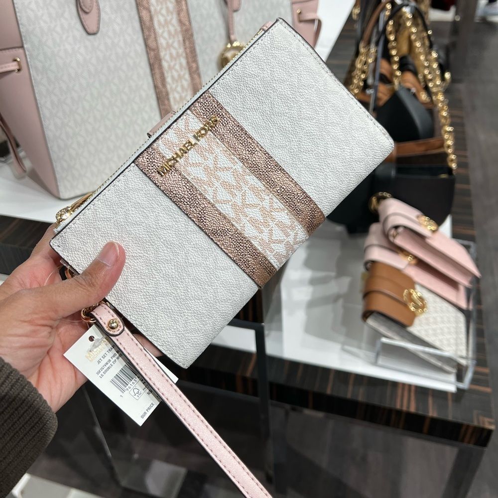 BUNDLE Michael Kors Gilly Large Drawstring Travel Tote Shoulder PwD Blush Wallet - Picture 11 of 16